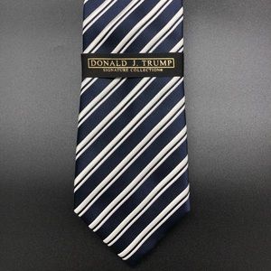 Donald Trump Signature Collection Tie Blue Striped